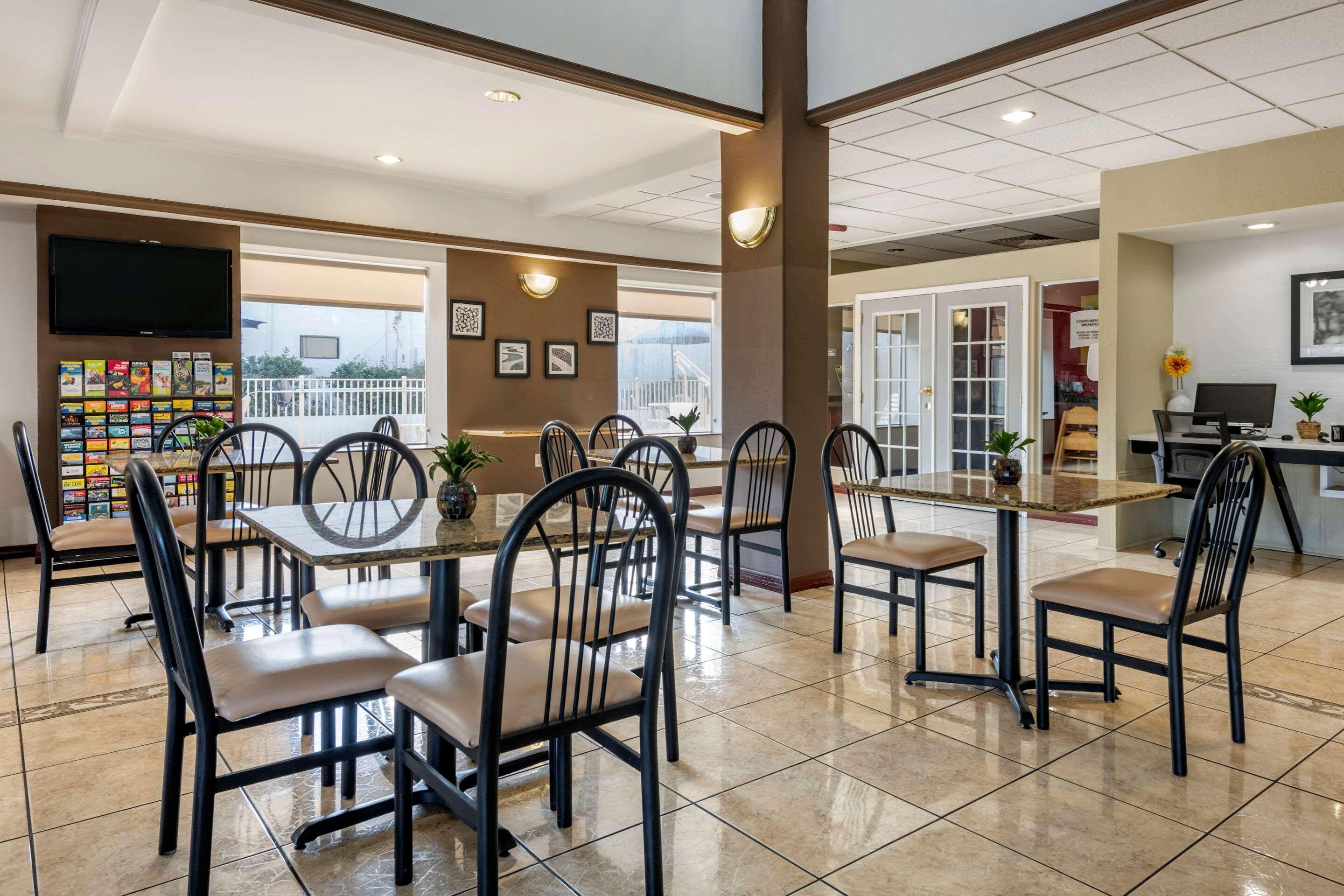Quality Inn Zephyrhills-Dade City Exterior foto